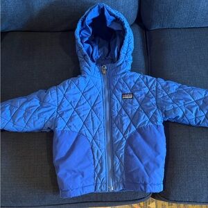 Patagonia Blue Quilted Hooded Jacket. 3T
